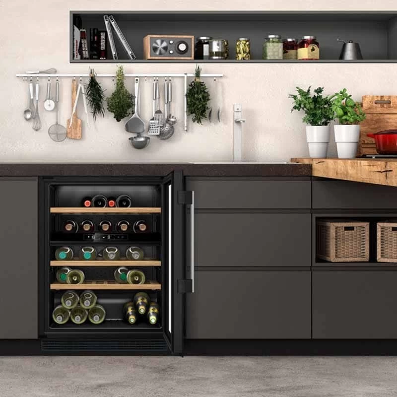 Neff N70 KU9213HG0G Built-Under 60cm Wine Cooler - Black 5 Neff N70 KU9213HG0G Built-Under 60cm Wine Cooler - Black - Image 3